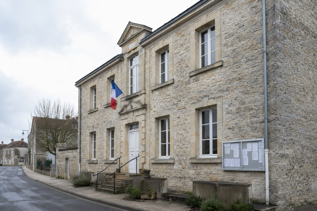 mairie d'un bourg centre finances communes